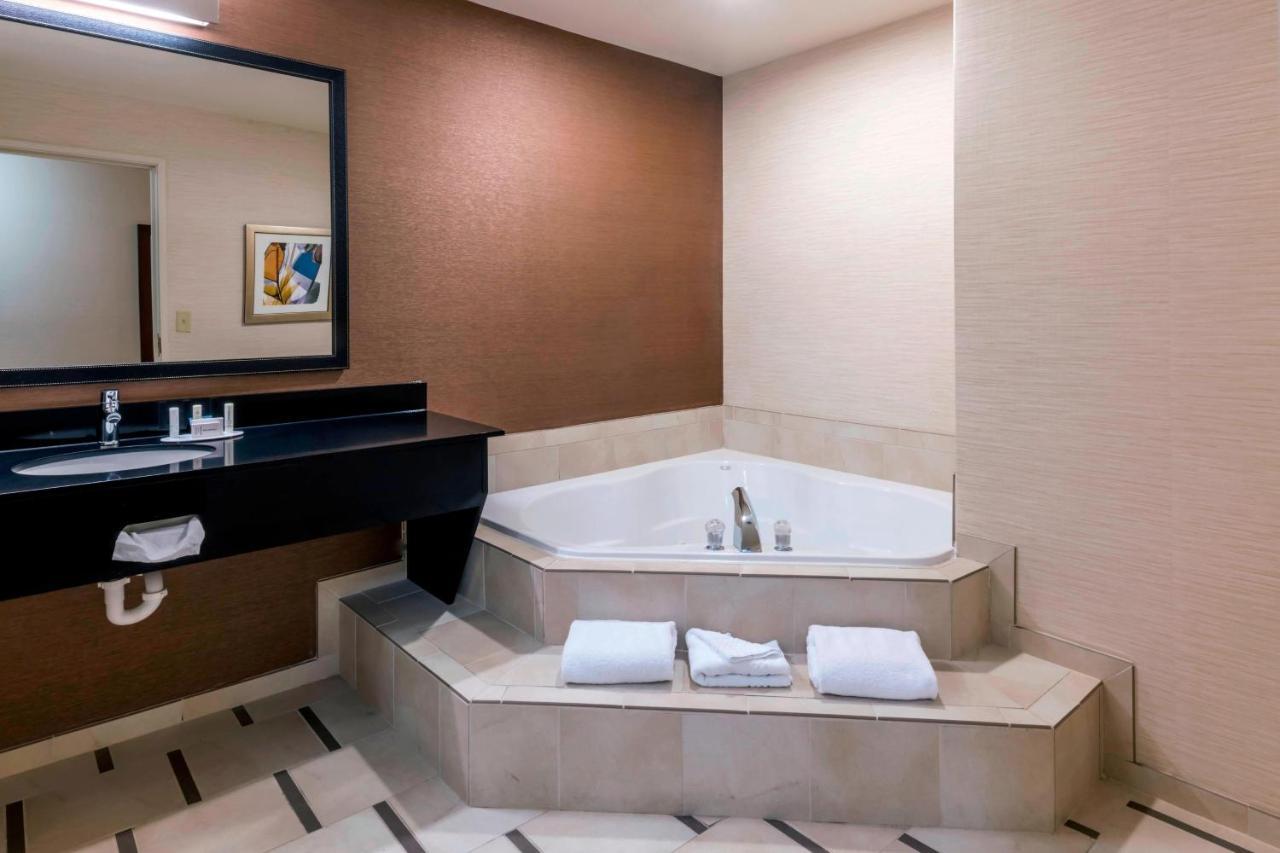 Fairfield Inn Kansas City Downtown/Union Hill Εξωτερικό φωτογραφία