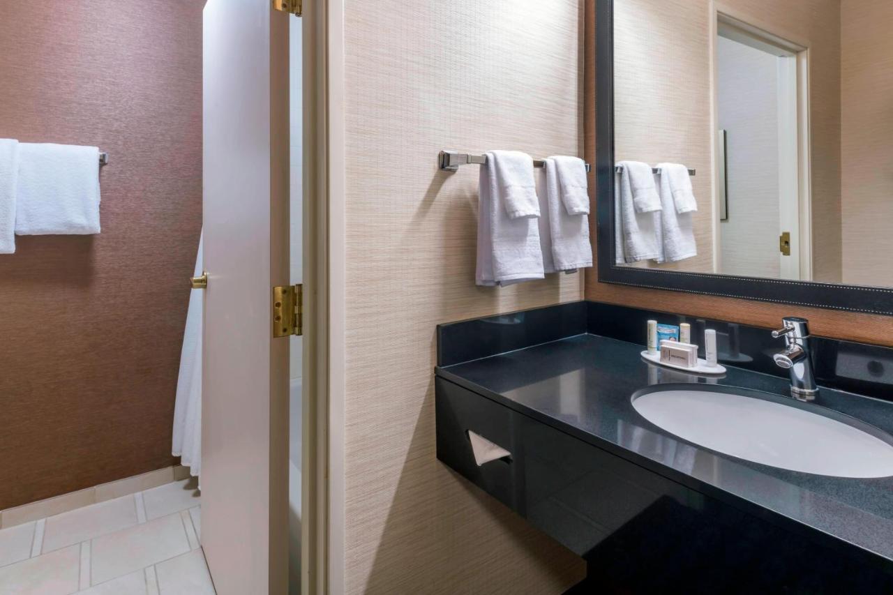 Fairfield Inn Kansas City Downtown/Union Hill Εξωτερικό φωτογραφία