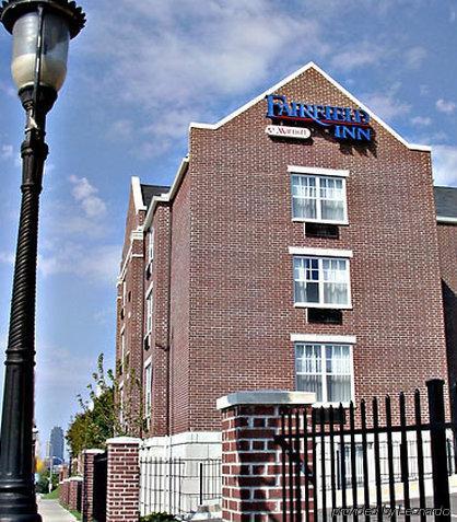Fairfield Inn Kansas City Downtown/Union Hill Εξωτερικό φωτογραφία